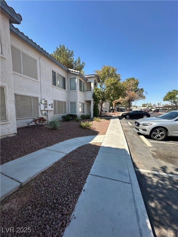 3055 Casey Dr in Las Vegas, NV - Building Photo - Building Photo