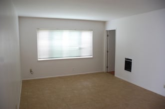 6694 Sabado Tarde Rd, Unit B in Goleta, CA - Foto de edificio - Building Photo