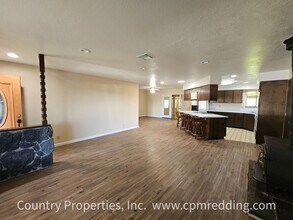 2120 Marlene Ave in Redding, CA - Building Photo - Building Photo