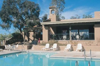 Altamira Apartments in Tucson, AZ - Foto de edificio - Building Photo