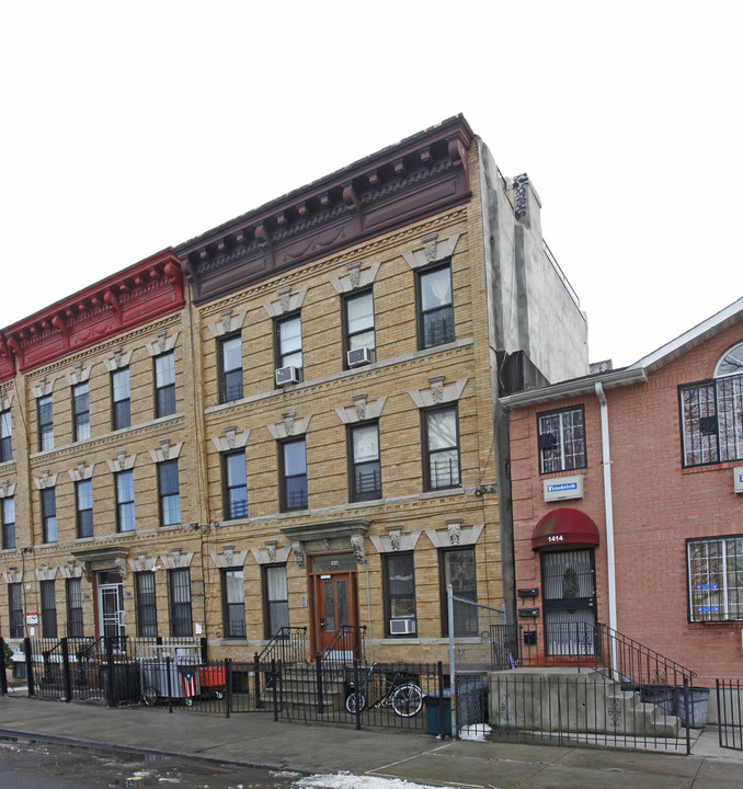 1416 Putnam Ave in Brooklyn, NY - Foto de edificio
