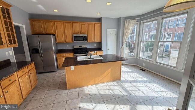 property at 11904 Castlegate Ct