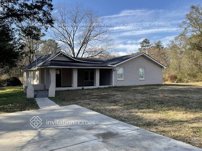 property at 547 Rustic Rd