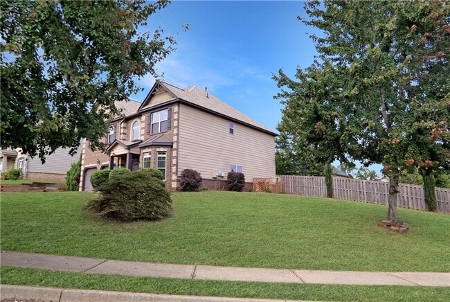 958 Nevis Way in Mcdonough, GA - Building Photo - Building Photo