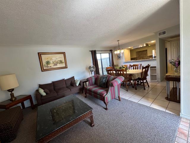 5933 Harvest Hill Rd in Dallas, TX - Building Photo - Building Photo