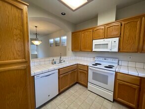 751 Silchester Ct in Folsom, CA - Building Photo - Building Photo