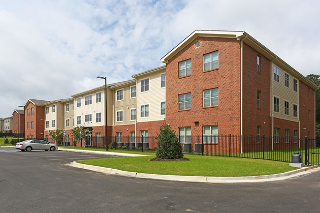 Hunt School Village in Macon, GA - Building Photo - Primary Photo