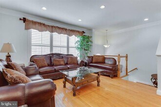 2149 Red Vine Dr in Vienna, VA - Building Photo - Building Photo