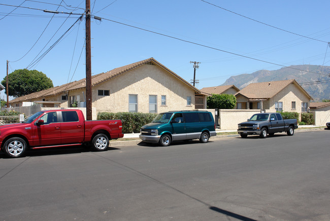 121 N Oak St in Santa Paula, CA - Building Photo - Building Photo