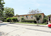 7959 Bright Ave in Whittier, CA - Foto de edificio - Building Photo