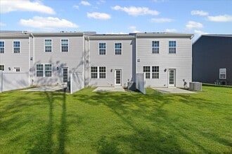 27 Whaler Dr in Runnemede, NJ - Building Photo - Building Photo