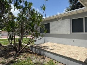 13300 NE 10th Ave in North Miami, FL - Building Photo - Building Photo