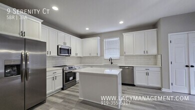 9 Serenity Ct in Durham, NC - Building Photo - Building Photo