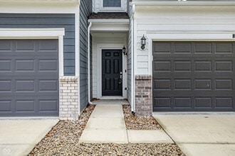 14078 Bay Willow Dr in Fishers, IN - Building Photo - Building Photo