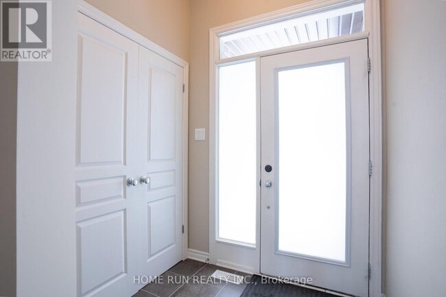 914 Fletcher Cir in Ottawa, ON - Building Photo - Building Photo