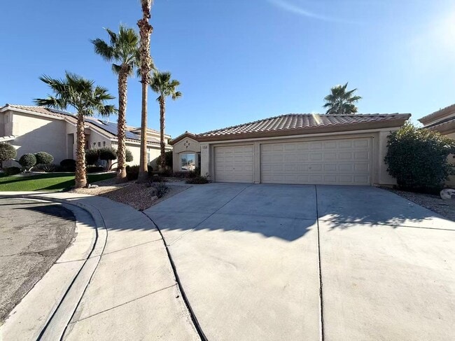 3285 Cooper Creek Dr in Henderson, NV - Foto de edificio - Building Photo