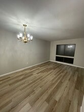 290 Hilltop Ln in Annapolis, MD - Foto de edificio - Building Photo