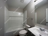 886 Acorn Cove photo'