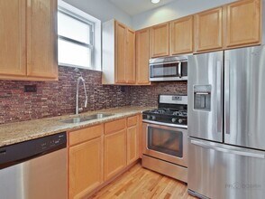 1450 N Campbell Ave in Chicago, IL - Building Photo - Building Photo