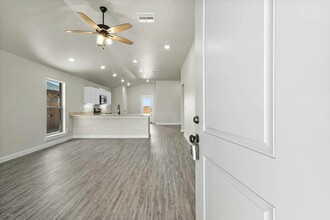 2117 Kirksey Ave in Lubbock, TX - Building Photo - Building Photo