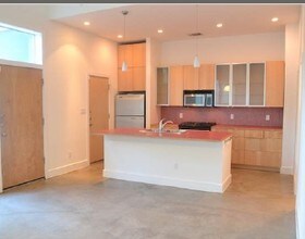 616 W 35th St in Austin, TX - Foto de edificio - Interior Photo