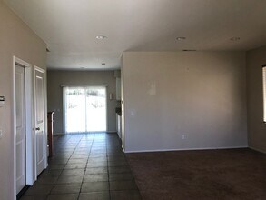 42758 Camelot Rd in Temecula, CA - Building Photo - Building Photo