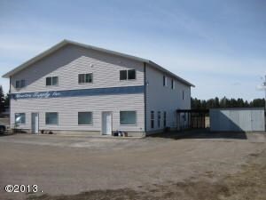 511 Red Hawk Ln in Columbia Falls, MT - Foto de edificio