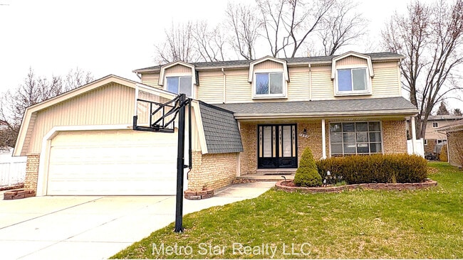 1553 Lakewood Dr in Troy, MI - Building Photo - Building Photo