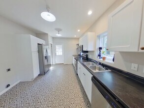 144 S Sedgwick St in Wichita, KS - Building Photo - Building Photo