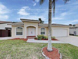 15128 SW 173rd Terrace in Miami, FL - Building Photo