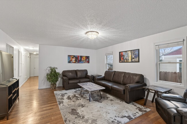 8225 2nd Ave S in Minneapolis, MN - Building Photo - Building Photo