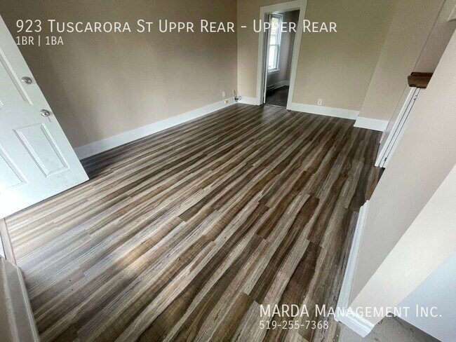 923 Tuscarora St in Windsor, ON - Building Photo - Building Photo