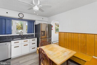 816 East Dr in fieldsboro, NJ - Building Photo - Building Photo