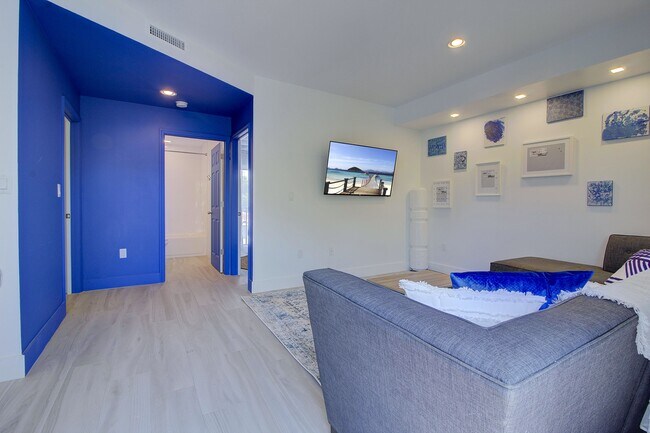 753 NW 30th St in Miami, FL - Building Photo - Building Photo