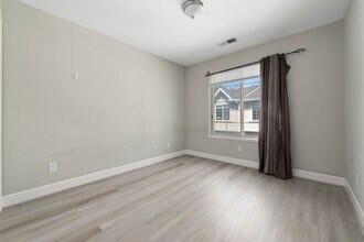 562 Lambert Terrace in Fremont, CA - Building Photo - Building Photo