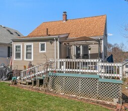 107 Belle Ave in Medford, MA - Foto de edificio - Building Photo