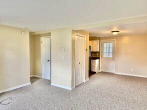 120 Hinsdale St in Kingston, NY - Building Photo - Building Photo