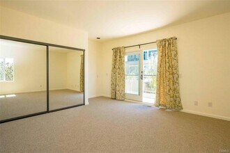 1076 Miramar St in Laguna Beach, CA - Building Photo - Building Photo