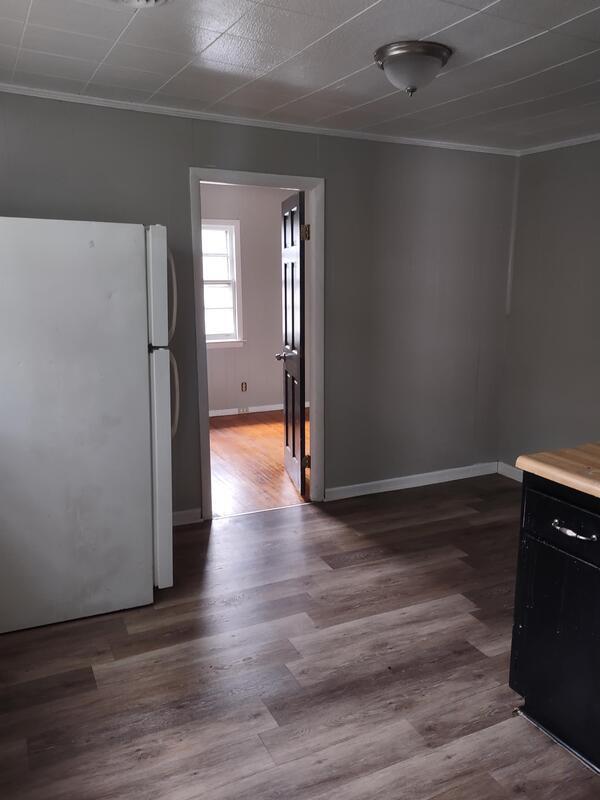321 W Delavan Ave in Buffalo, NY - Building Photo - Building Photo