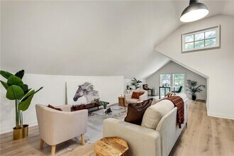 901 Argonne Ave NE in Atlanta, GA - Building Photo - Building Photo