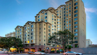 Geary Courtyard Apartments