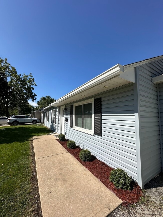 15018 Huntington Ct in Orland Park, IL - Building Photo - Building Photo