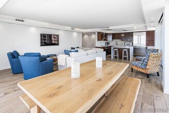 1760 Avenida Del Mundo in Coronado, CA - Building Photo - Building Photo