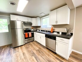 1721 Baird St in Madison, WI - Building Photo