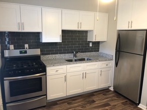 Midwood Creek in Marietta, GA - Building Photo - Building Photo