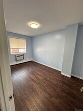 41-48 70th St in Queens, NY - Building Photo - Building Photo