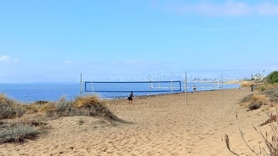 2101 Shore Line Dr in Alameda, CA - Building Photo - Building Photo