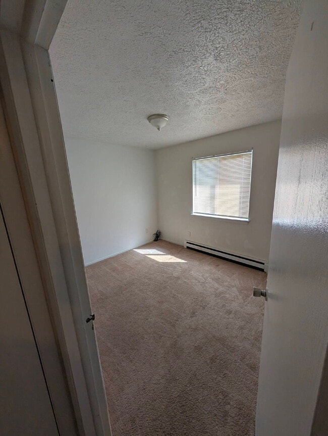 property at 719 Peachtree Pl