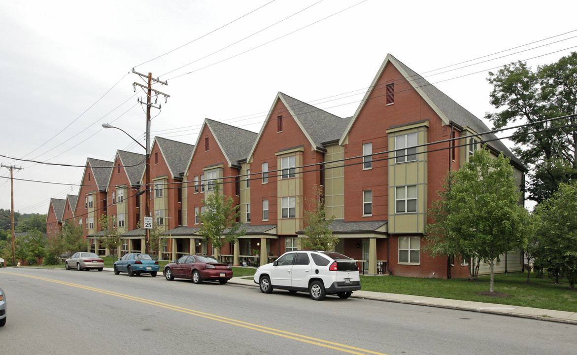 The Commons at North Aiken in Pittsburgh, PA - Building Photo