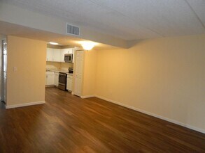 416 N Grandview Ave in Daytona Beach, FL - Building Photo - Building Photo